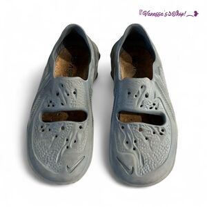 Nike ISPA Universal Dark Brown Sneakers